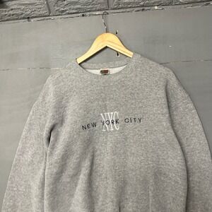 Fruit of the Loom Best NYC New York City Graphic Sweatshirt XL Grey Crew Neck